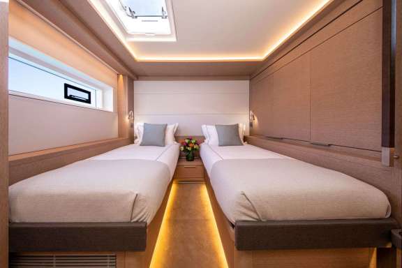 Image of SASTA yacht #12