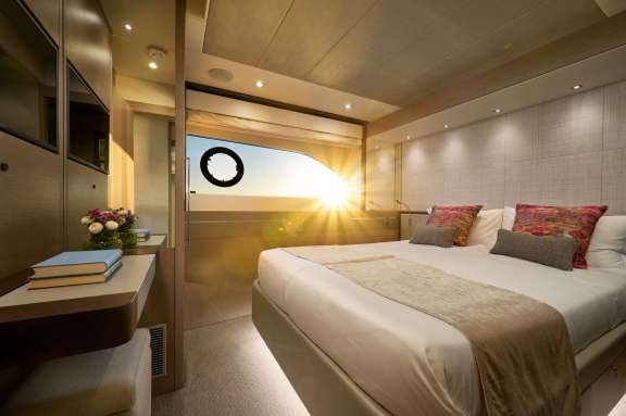 Image of Hideaway yacht #10