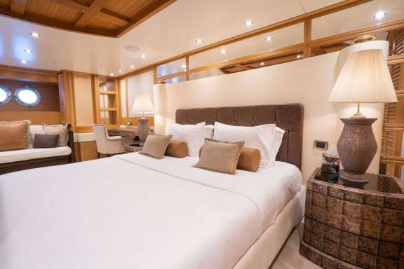 Image of ZANZIBA yacht #13