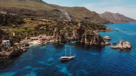 Image of Hande Capo Galera yacht #11