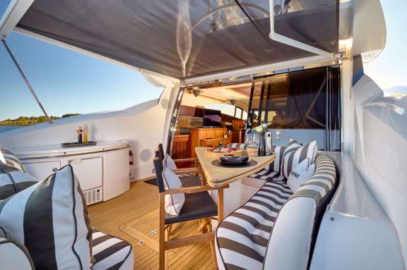 Image of Sunseeker Predator 72 Ghost yacht #12