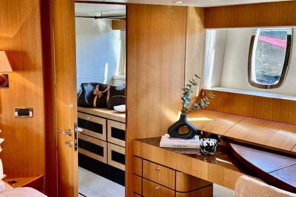 Image of JoliDor yacht #10