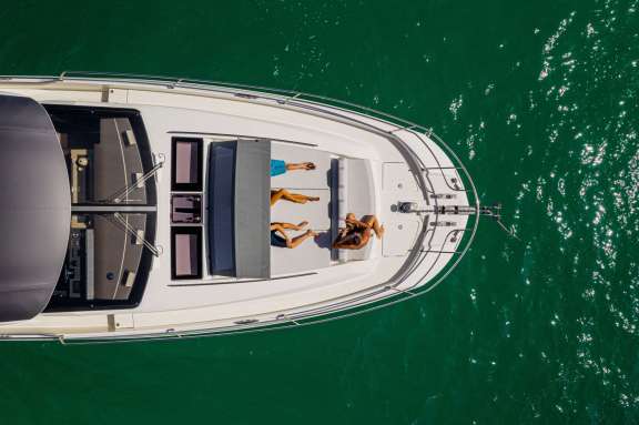 Sun deck on Prestige 690