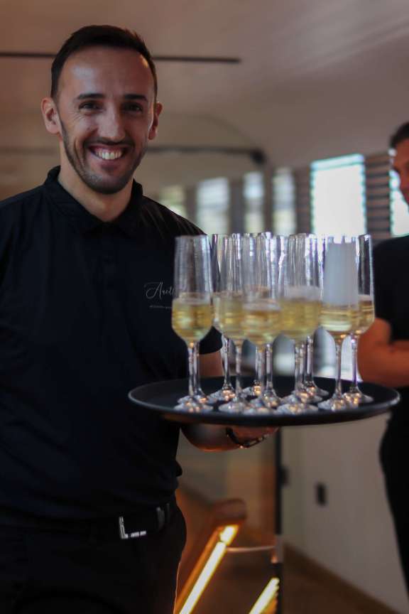 Happy Crew - Happy Guests!