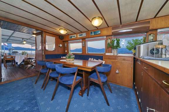 Image of Play Fellow yacht #2