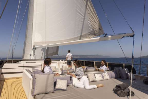 Image of AURUM SKY yacht #11