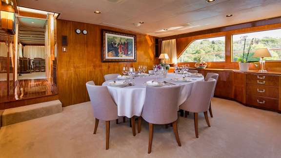 Image of AURIANE yacht #11