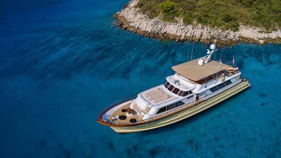 Image of AURIANE yacht #2