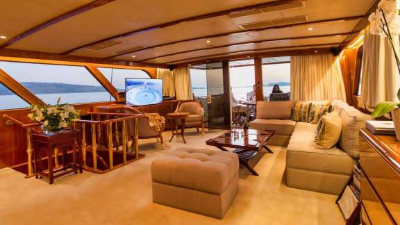 Image of AURIANE yacht #9