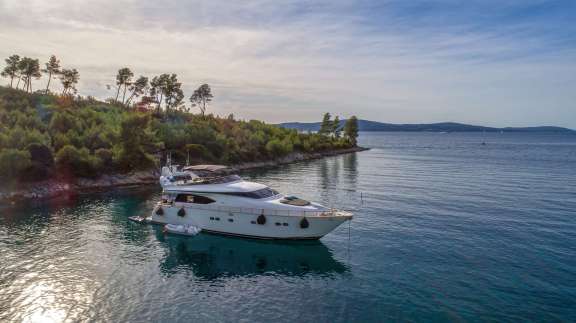 Image of JANTAR yacht #19