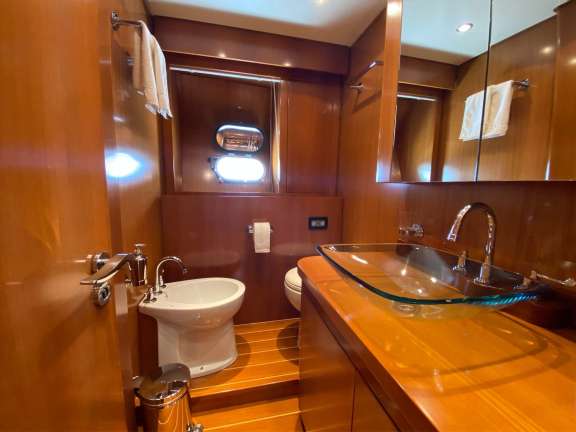 Image of TOBEKA yacht #7