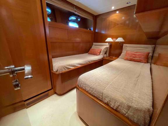 Image of TOBEKA yacht #8