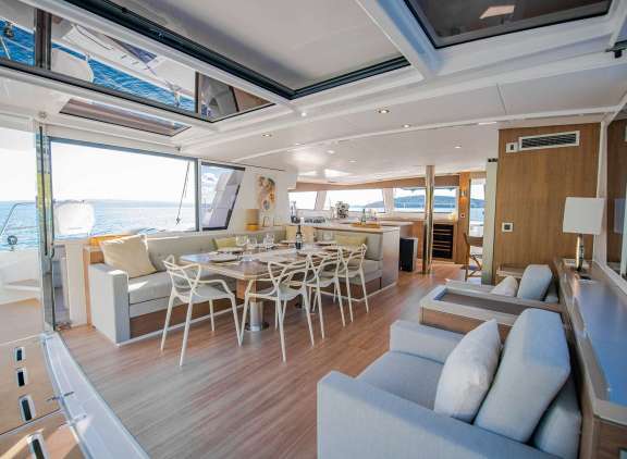 Image of OCEAN LOUNGE yacht #10