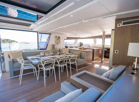 Image of OCEAN LOUNGE yacht #11