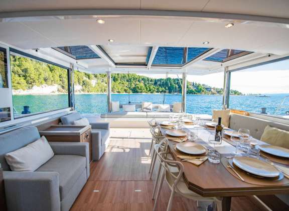 Image of OCEAN LOUNGE yacht #2