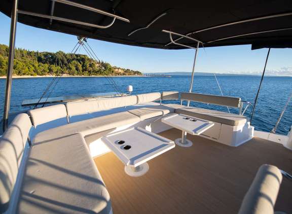 Image of OCEAN LOUNGE yacht #9