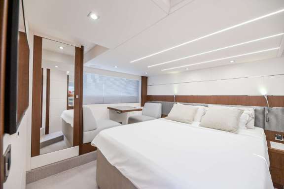 Image of Sunseeker Predator 50 – X yacht #19