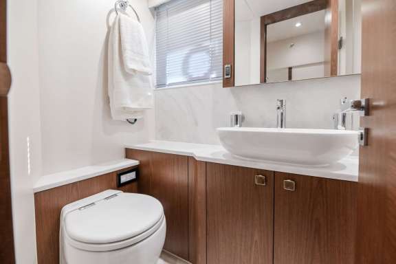 Image of Sunseeker Predator 50 – X yacht #9