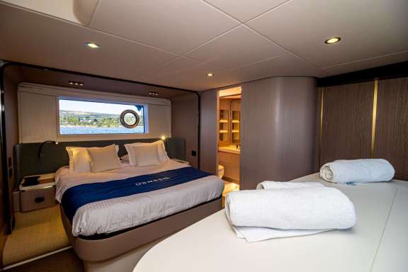 Image of GENESIS yacht #12