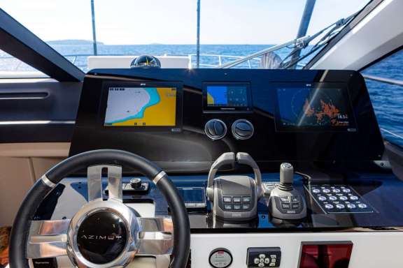 Image of GENESIS yacht #18