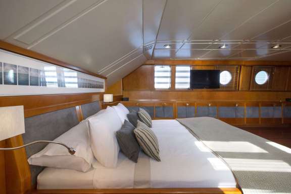 Image of LIBRA Y yacht #10