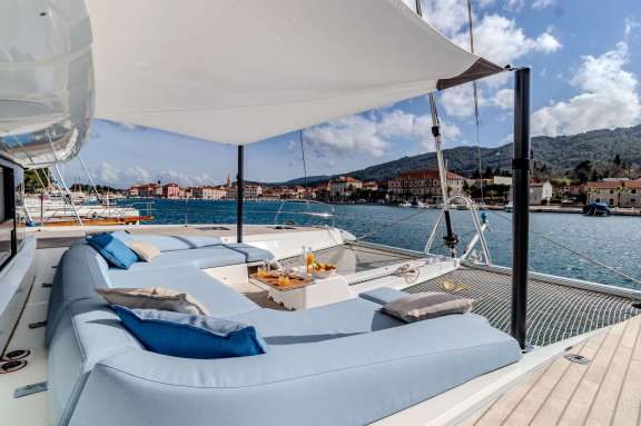 Image of AGENDA 55 (Lagoon 55) yacht #13