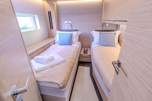 Image of AGENDA 55 (Lagoon 55) yacht #8