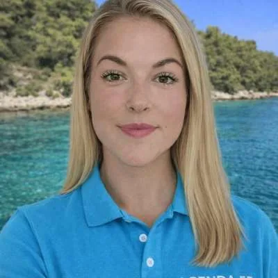 Stewardess Hana Druzic