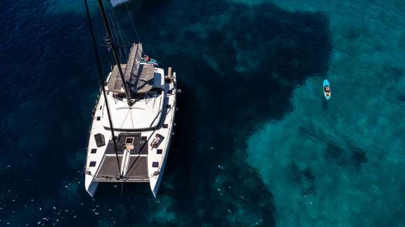 Image of SERENITY (Lagoon 52F) yacht #13