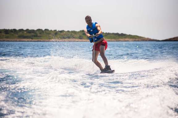 Image of SERENITY (Lagoon 52F) yacht #18