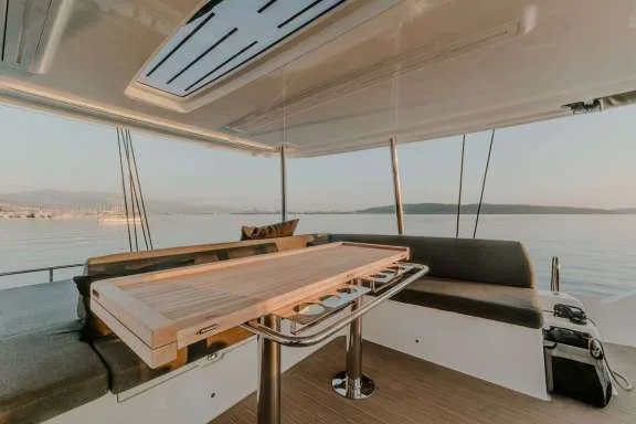 Image of TRI WING (Lagoon 55) yacht #10