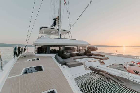 Image of LAGOON 55 TRI WING yacht #18