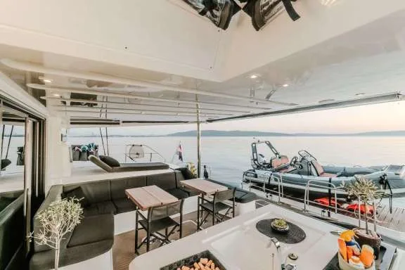 Image of TRI WING (Lagoon 55) yacht #19