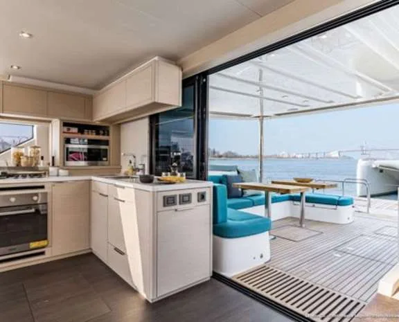 Image of TRI WING (Lagoon 55) yacht #5