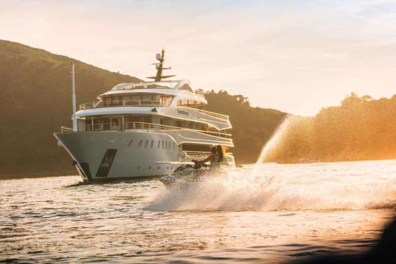 Image of SYMPHONY yacht #13