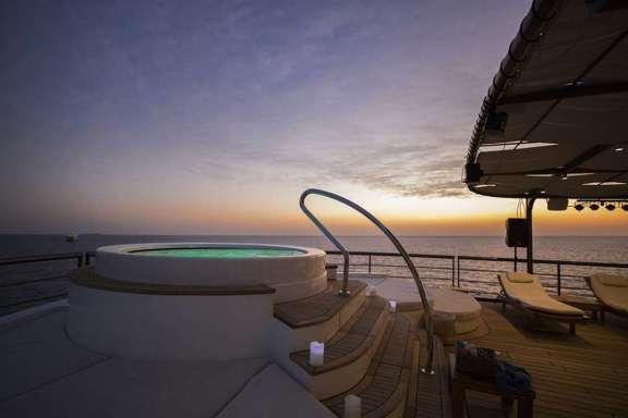 Image of Chakra yacht #5