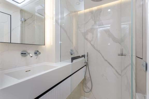 Image of DESSUS yacht #9