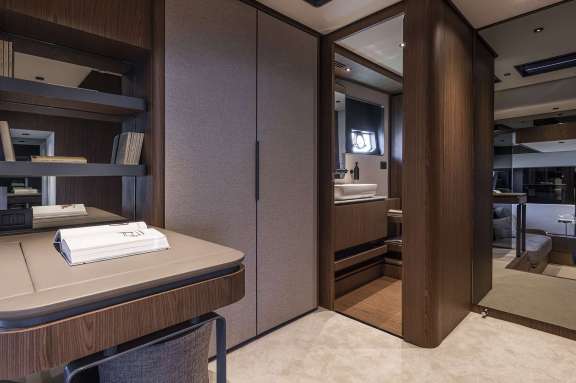 Image of DAENI yacht #12