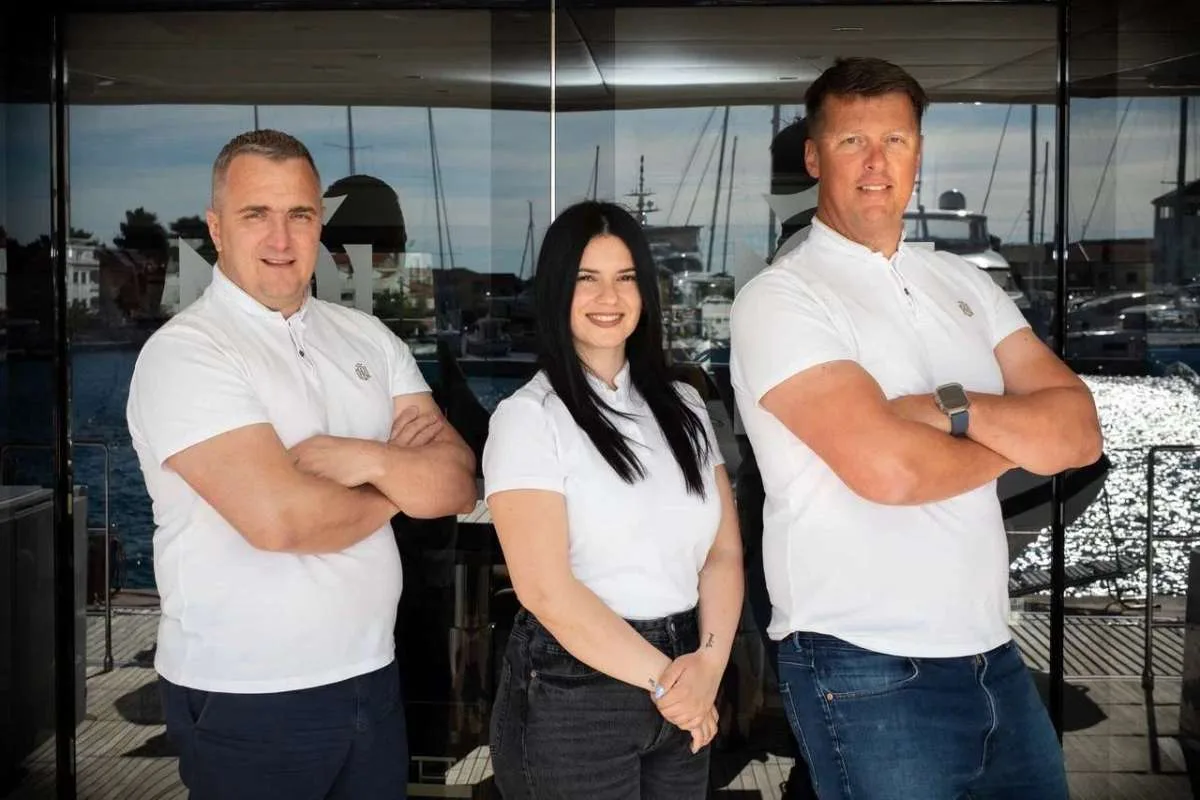 Crew Main Image
