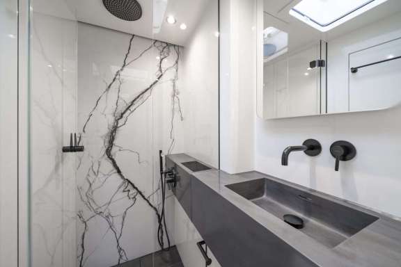 Image of Mr Si yacht #7