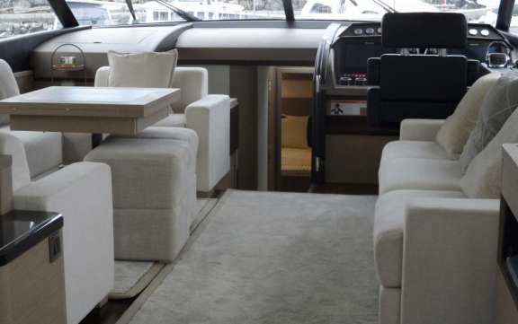 Image of Six Roses yacht #2