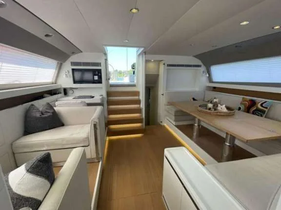 Image of BUBBLES (CNB 76) yacht #11