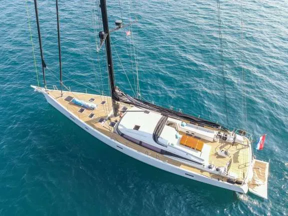 Image of BUBBLES (CNB 76) yacht #13