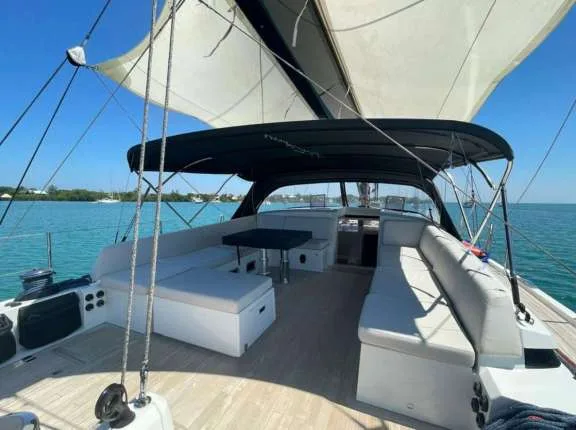 Image of BUBBLES (CNB 76) yacht #4