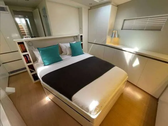 Image of BUBBLES (CNB 76) yacht #6