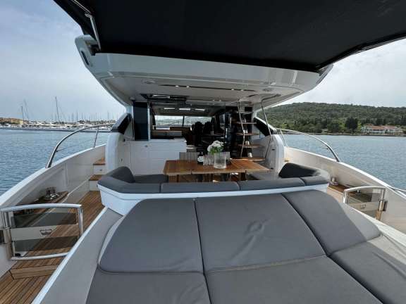 Image of MALUHIA yacht #9