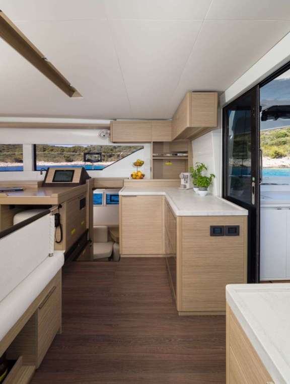 Image of CATWALK yacht #10