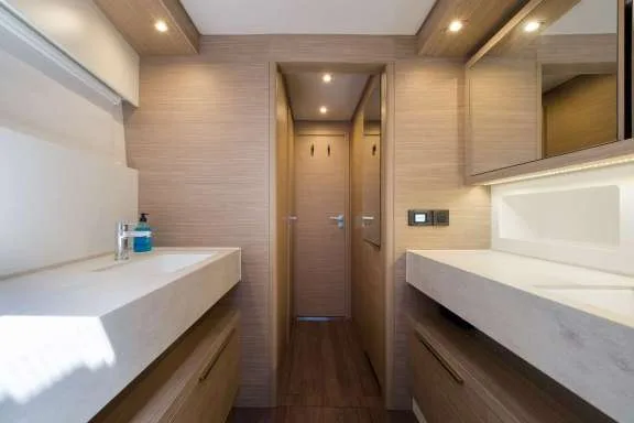 Image of CATWALK yacht #7