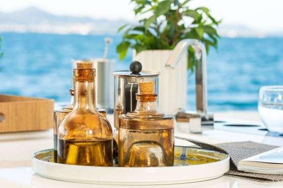 Image of BLACK CAVIAR yacht #13