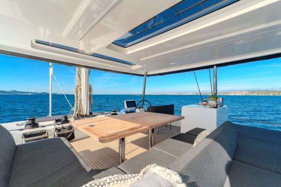 Image of BLACK CAVIAR yacht #16